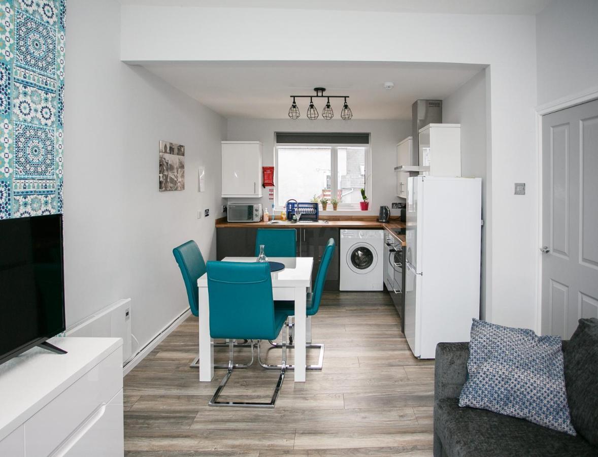 Apt3, No 2 Antrim Gardens, Portrush With Seaview Bagian luar foto